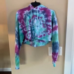 Cropped tie dye hoodie